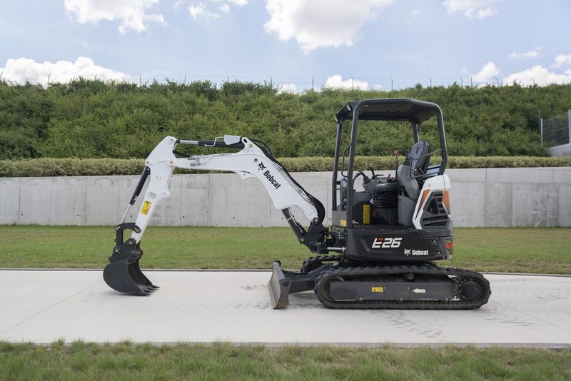 Bobcat E26
