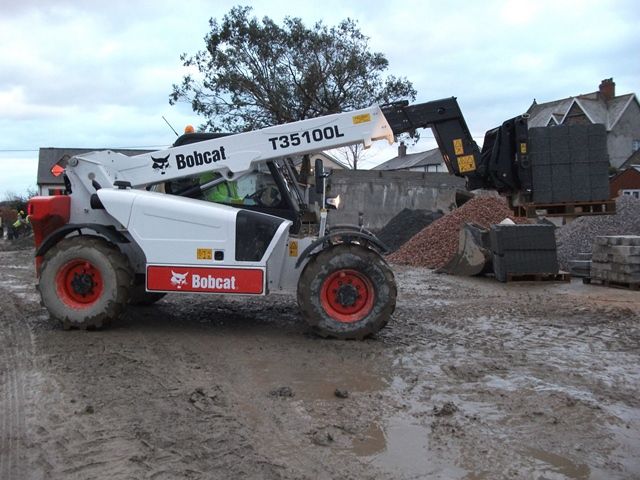 Bobcat T35100L