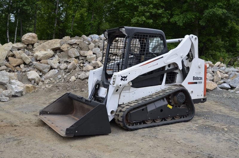 Bobcat T590