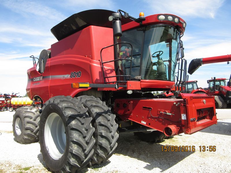 Case IH Axial-Flow 8010