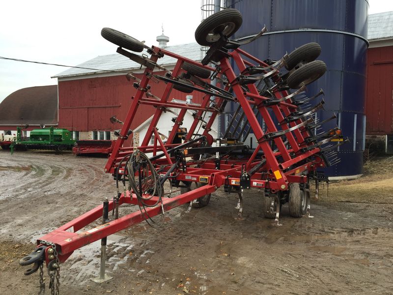 Case IH Tiger-mate II 18ft
