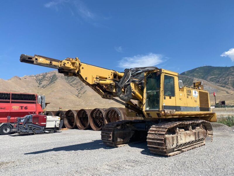 Caterpillar 245B Series II