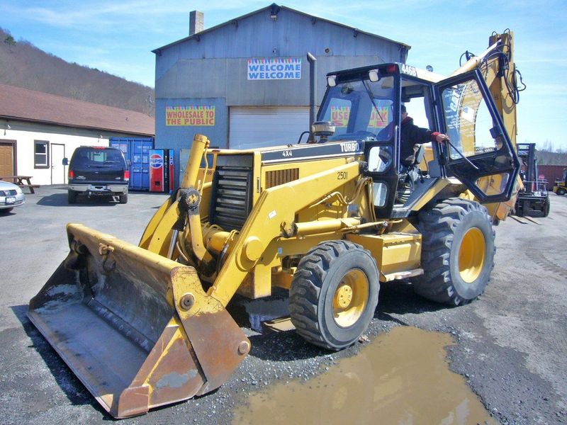Caterpillar 446