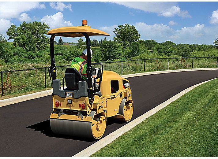 Caterpillar CB24B XT