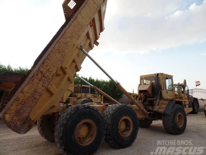 Caterpillar D300B