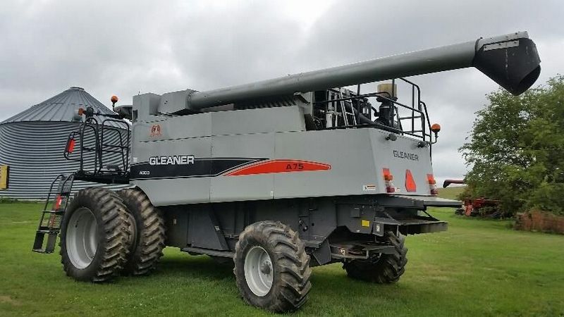 Gleaner A75