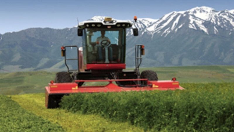 Massey Ferguson 9225 Self-Propelled