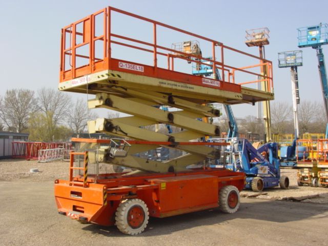 Holland Lift Q135EL18