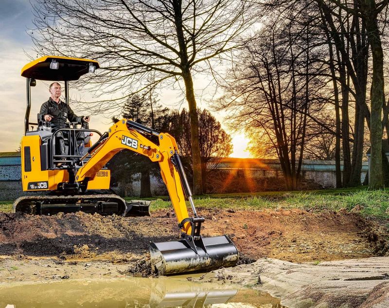 JCB 18Z-1