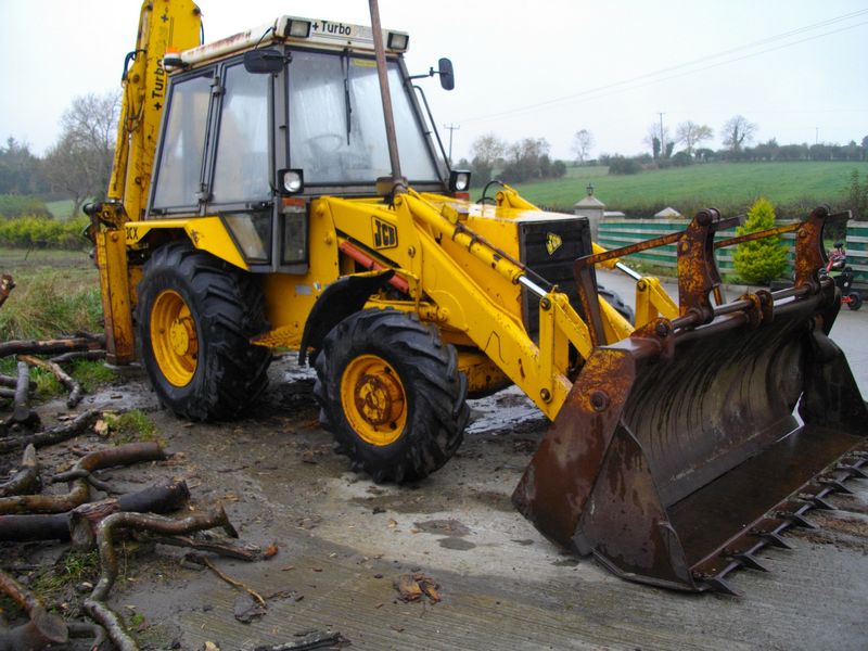 JCB 3CX2