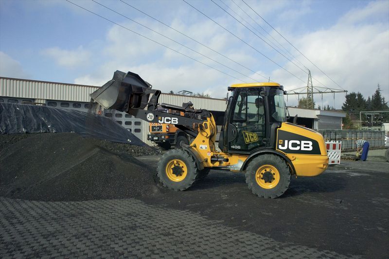 JCB 406