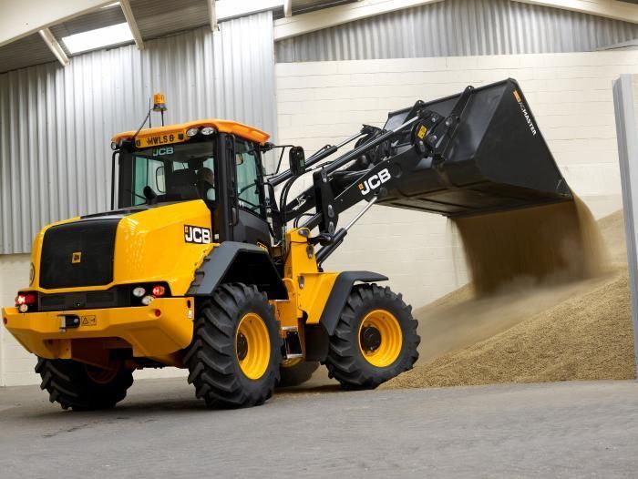 JCB 411BHT
