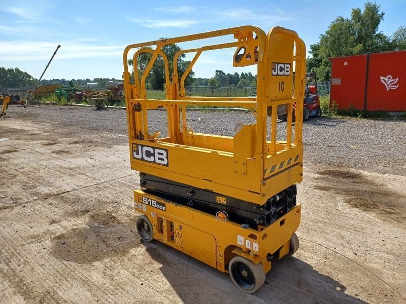 JCB S1530E