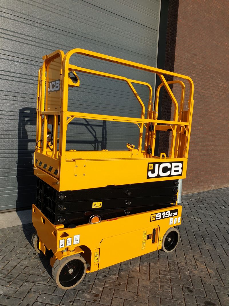 JCB S1930E