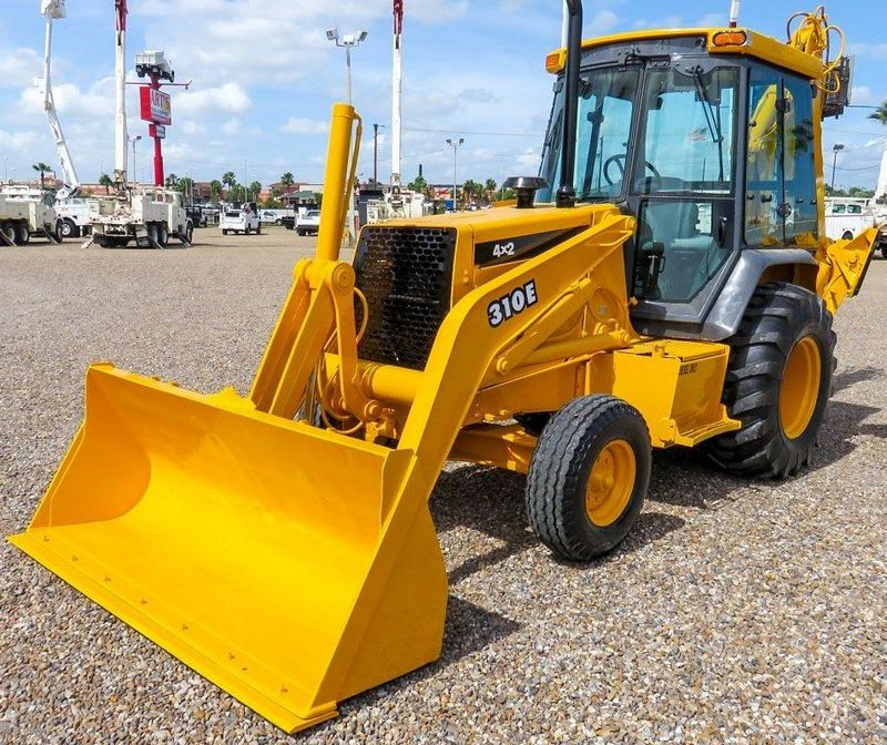 John Deere 310E