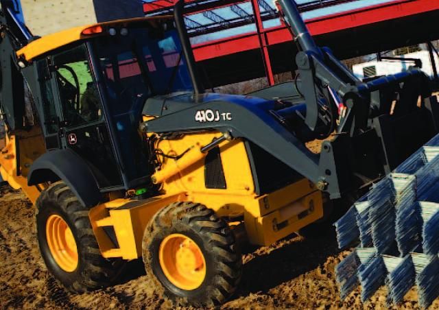 John Deere 410J TMC
