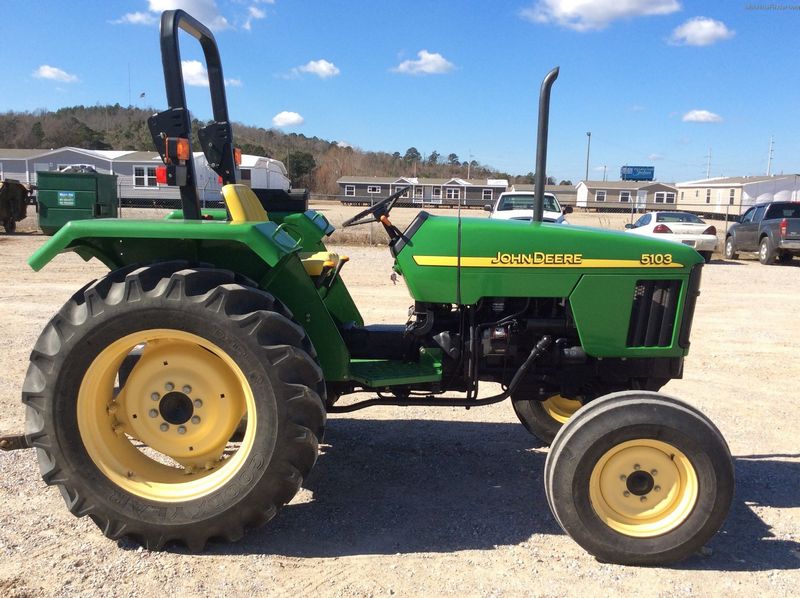 John Deere 5103