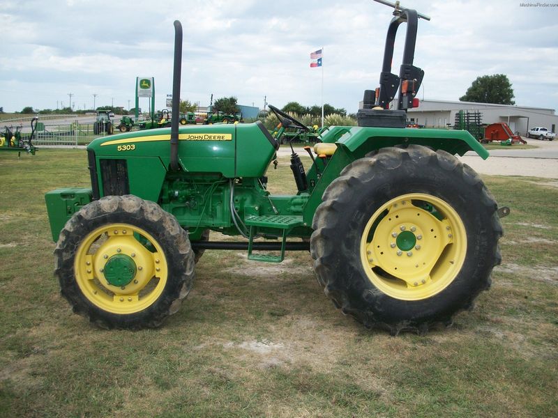 John Deere 5303