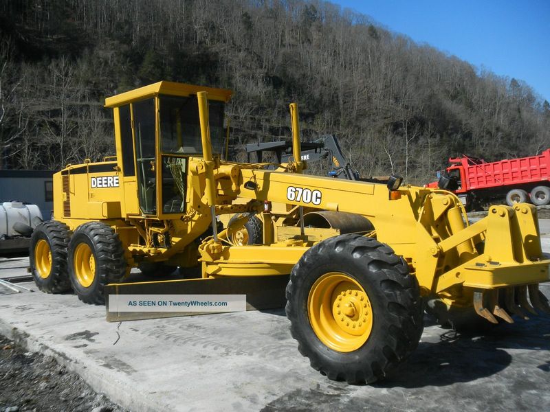 John Deere 670C