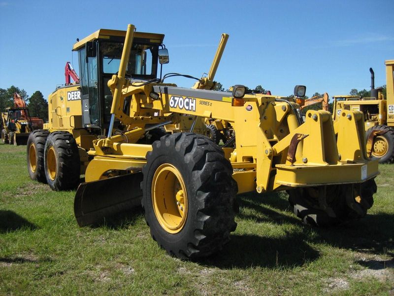 John Deere 670CH