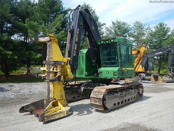 John Deere 753G