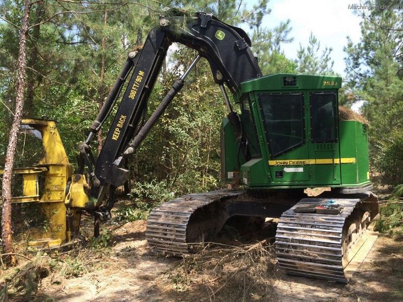 John Deere 753J