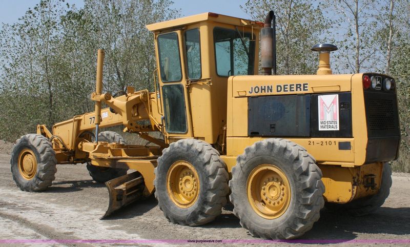John Deere 772A
