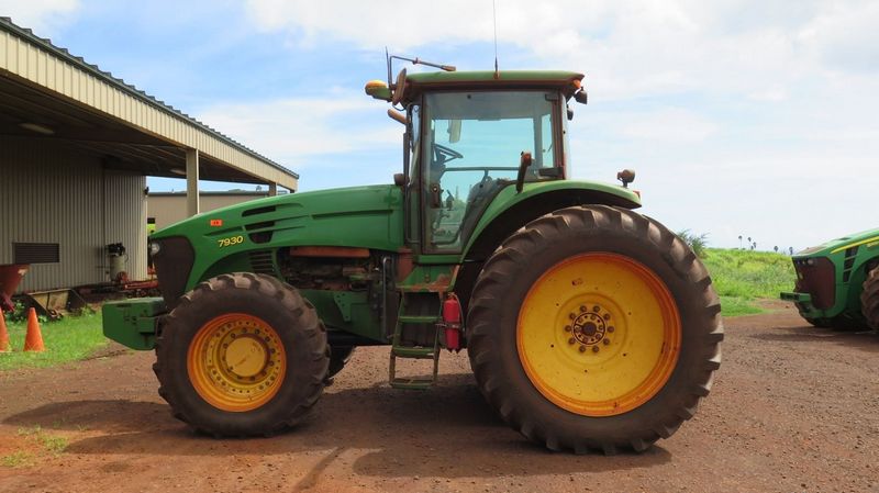 John Deere 7930 180 PTO hp - IVT