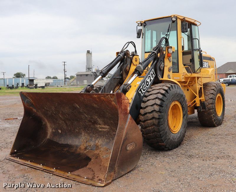 John Deere TC62H