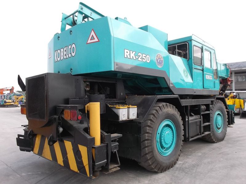 Kobelco RK250