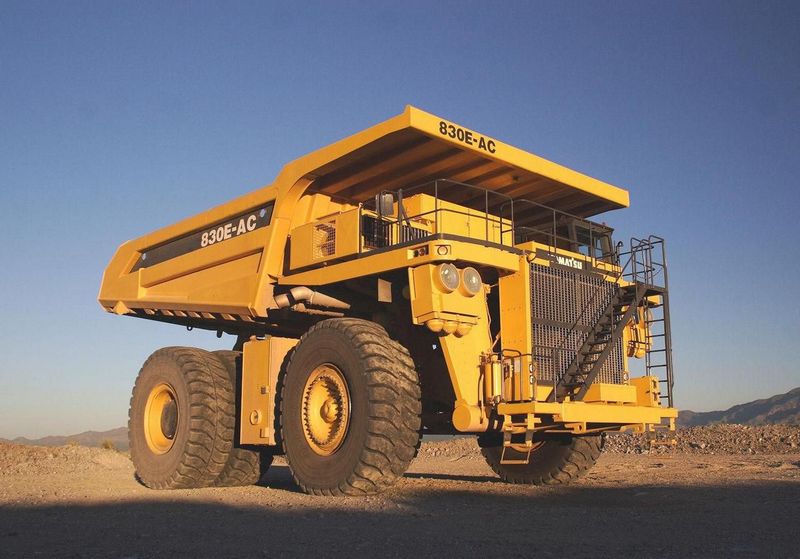 Komatsu 830E