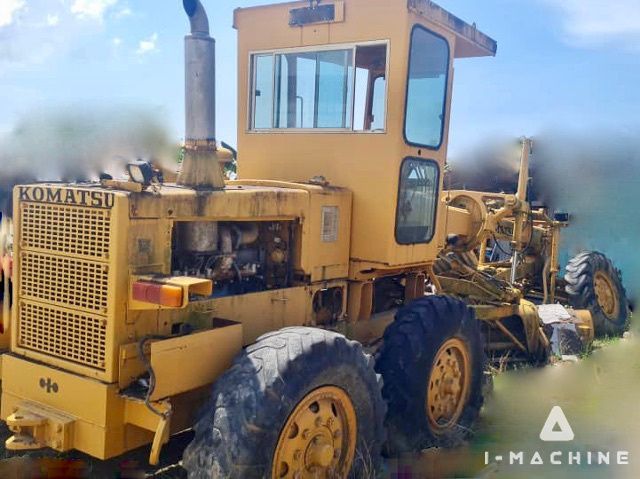 Komatsu GD500R-2