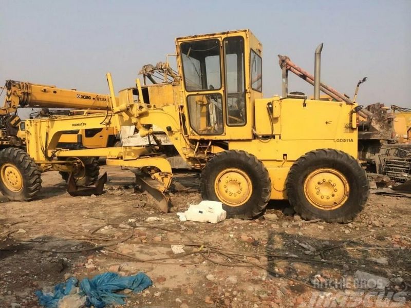 Komatsu GD511A-1