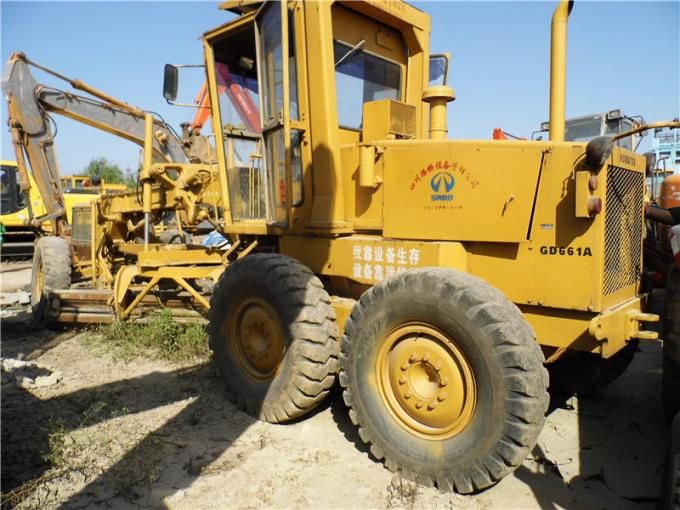 Komatsu GD661A-1