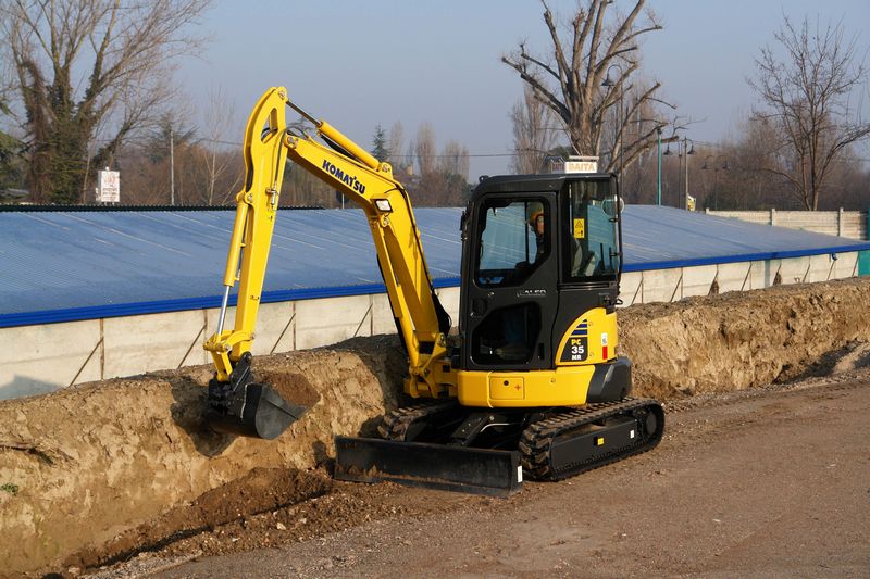 Komatsu PC35MR-3