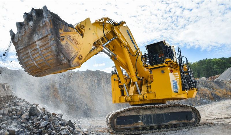 Komatsu PC4000