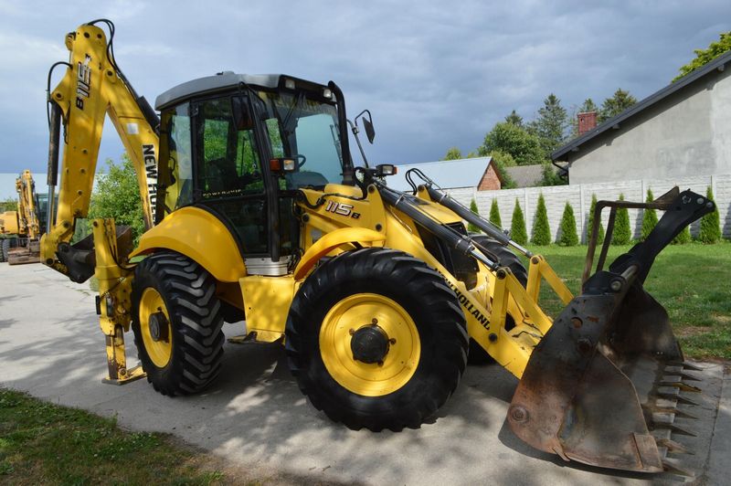 New Holland B115B