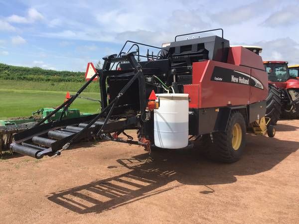 New Holland BB940A Packer Cutter