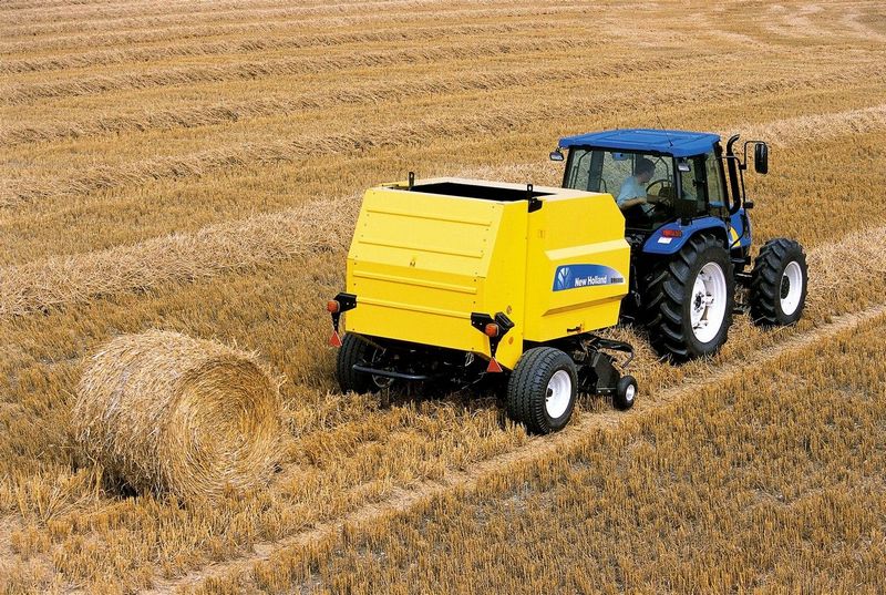 New Holland BR6090