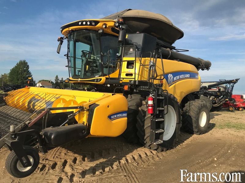 New Holland CR9.90