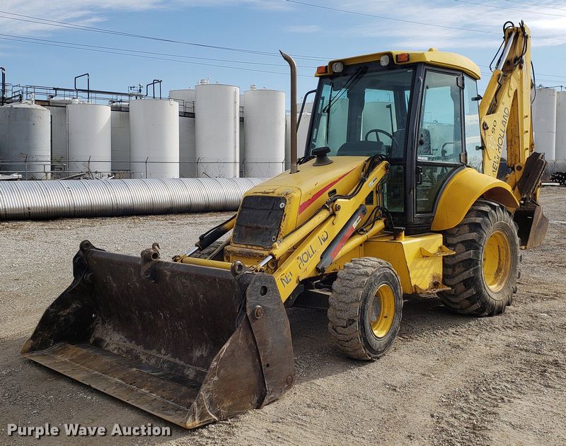 New Holland LB90