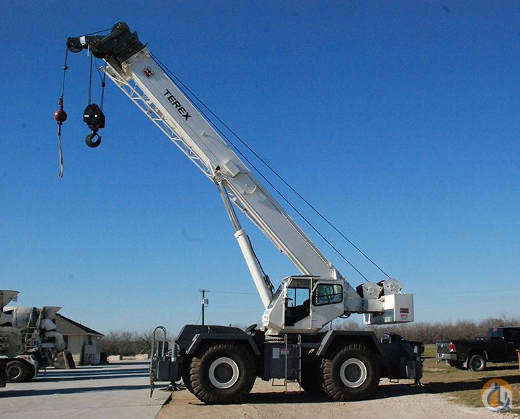 Terex RT160
