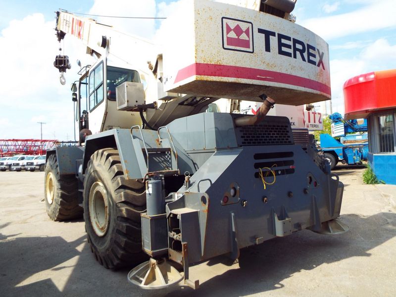 Terex RT700
