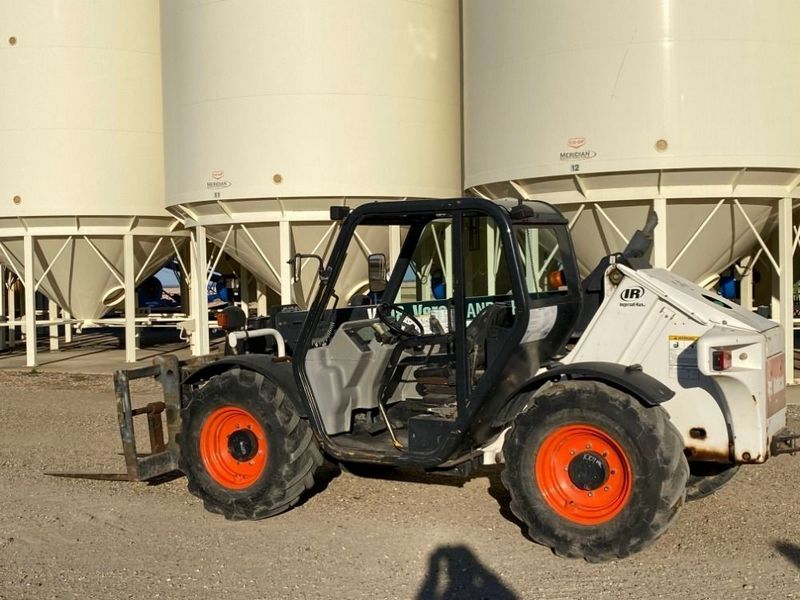 Bobcat V518