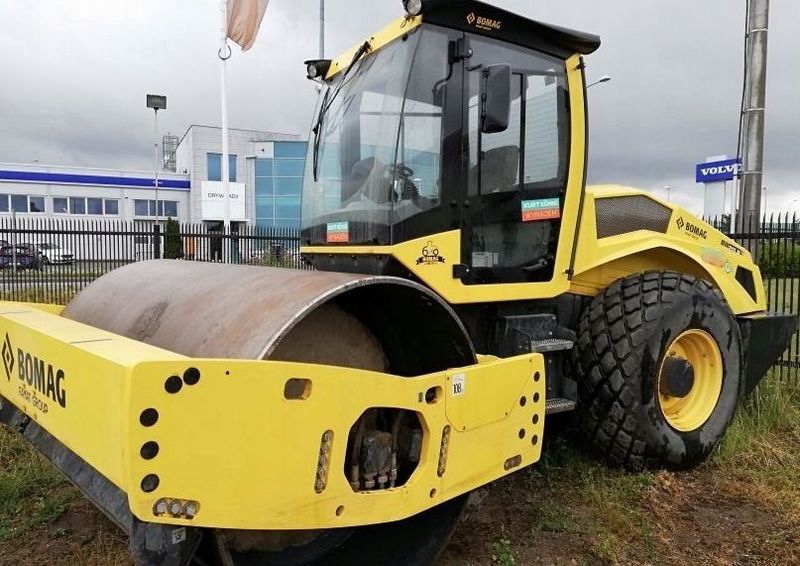 Bomag BW 213 D-5