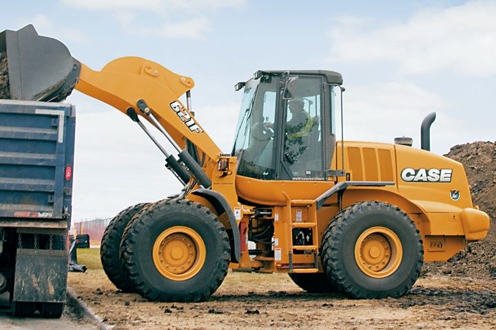 Case 621F