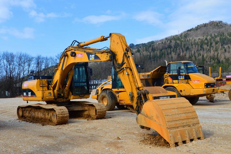 Caterpillar 318C L