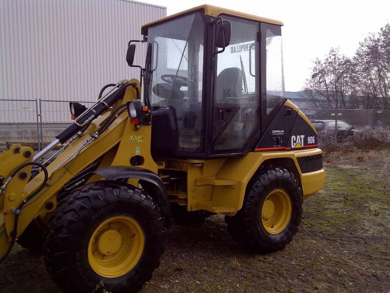 Caterpillar 906