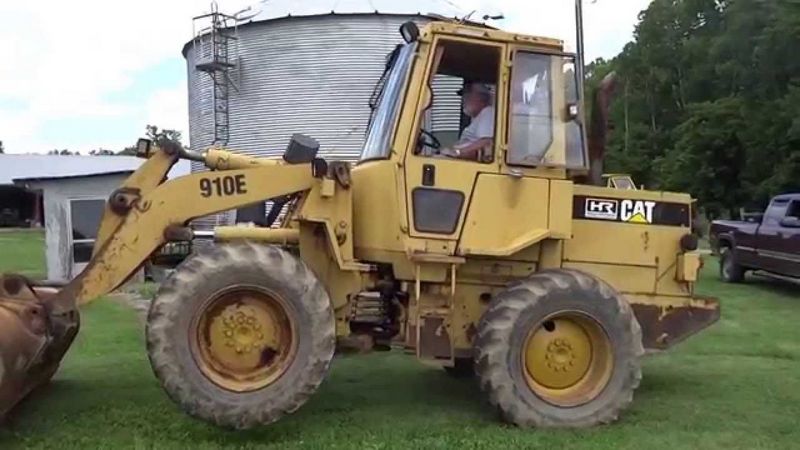 Caterpillar 910E