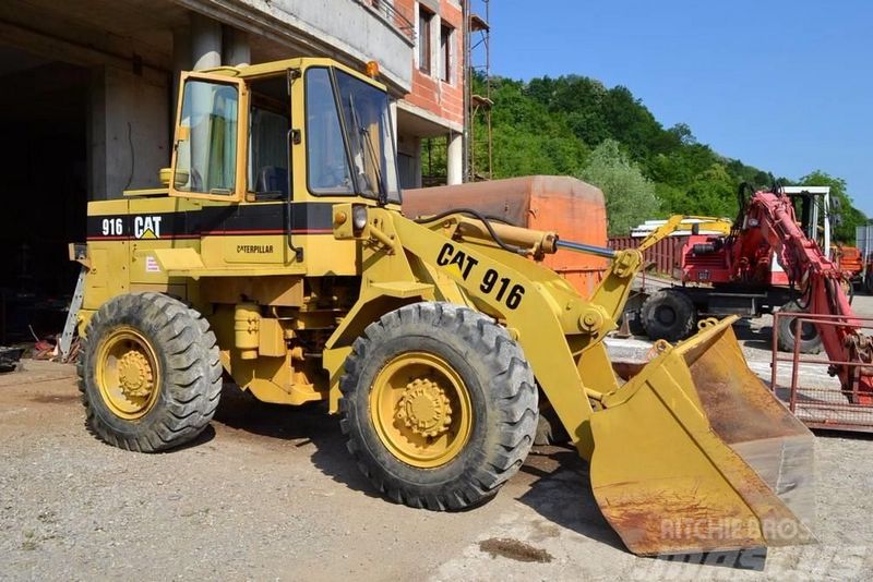 Caterpillar 916